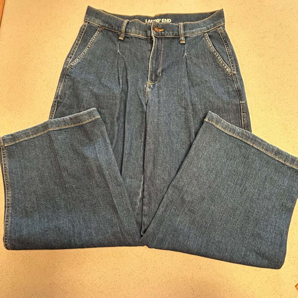 Lands' End Women's Size 10 Petite Wide Leg Pleated Denim Jeans